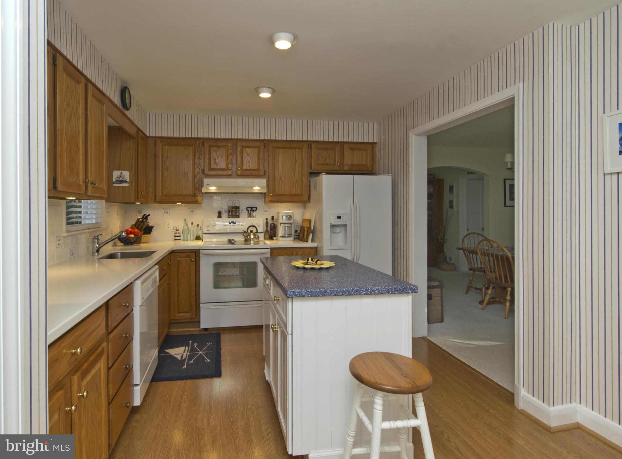507 Broadwater Road Arnold, MD 21012 - Photo 5 of 30 Kitchen