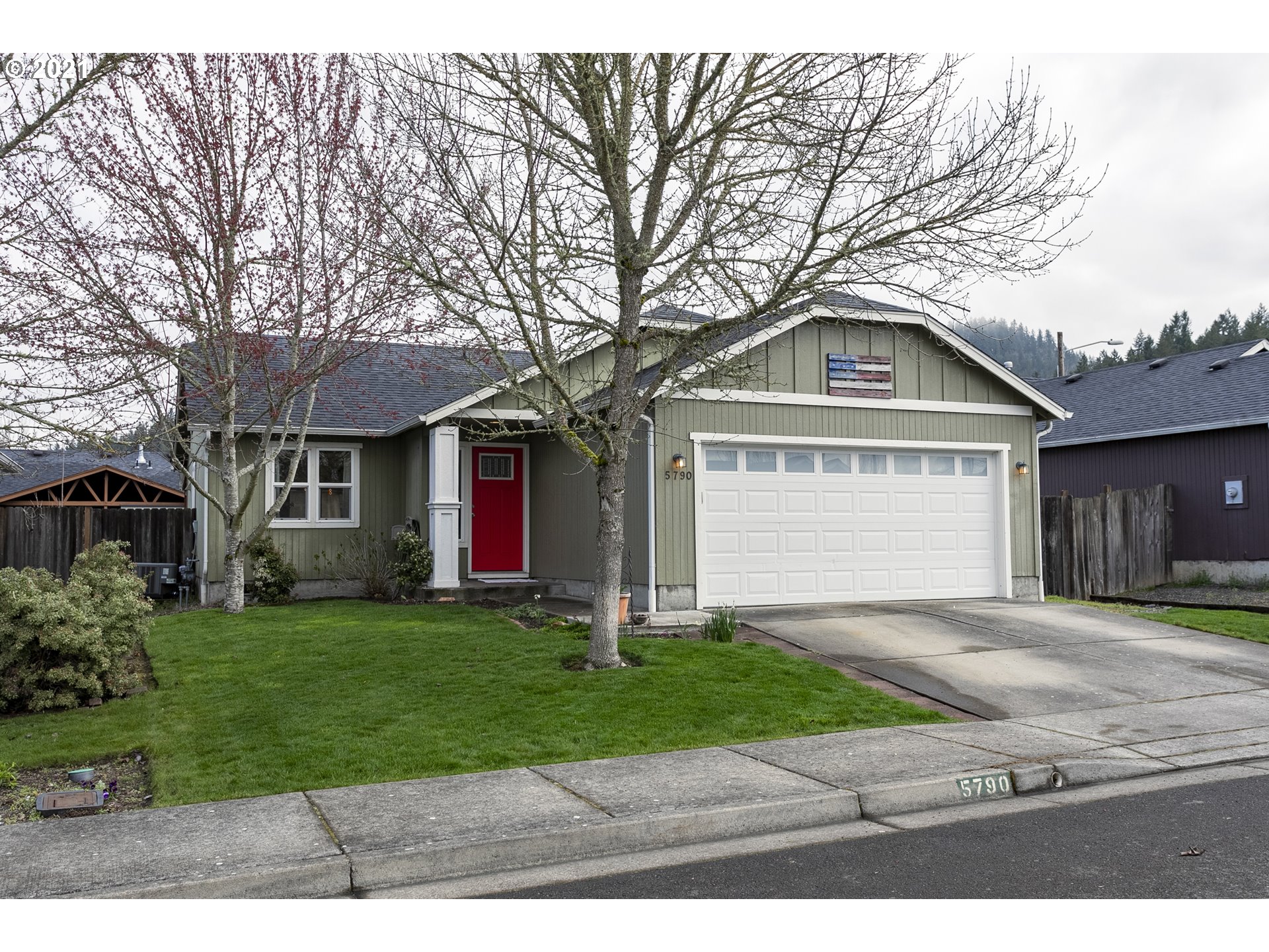 5790 Pumice Place Springfield, OR 97478 - Photo 1 of 15