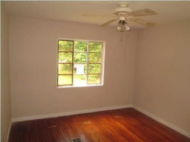 228 Lawrence Road Jackson, MS 39206 - Photo 8 of 11 Photo 8