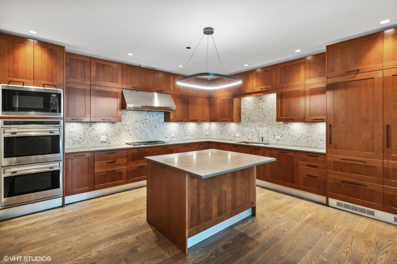 77 East Walton Street, Unit 28B Chicago, IL 60611 - Photo 12 of 32
