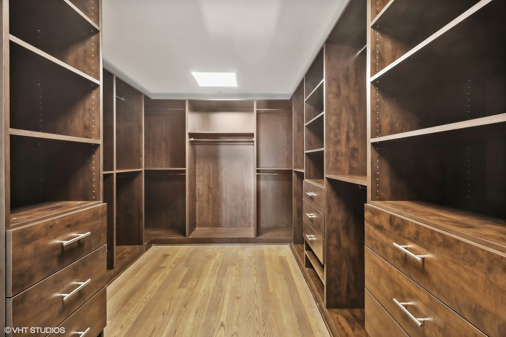 77 East Walton Street, Unit 28B Chicago, IL 60611 - Photo 23 of 32