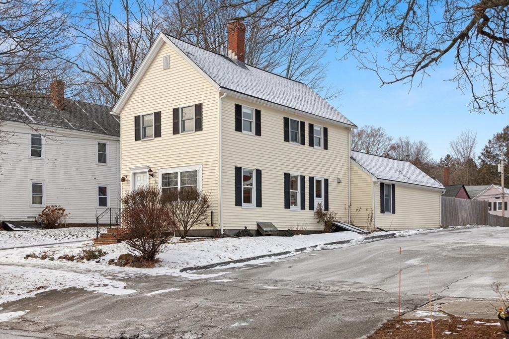 11 Central Street Georgetown, MA 01833 - Photo 2 of 41