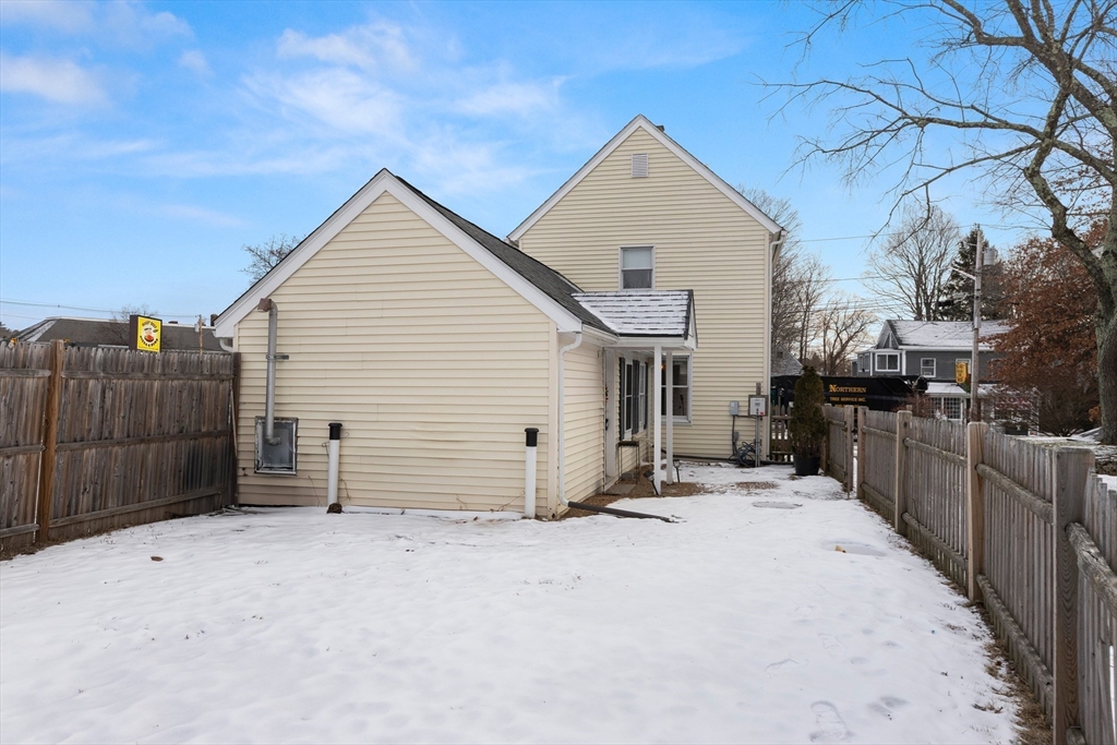 11 Central Street Georgetown, MA 01833 - Photo 31 of 41