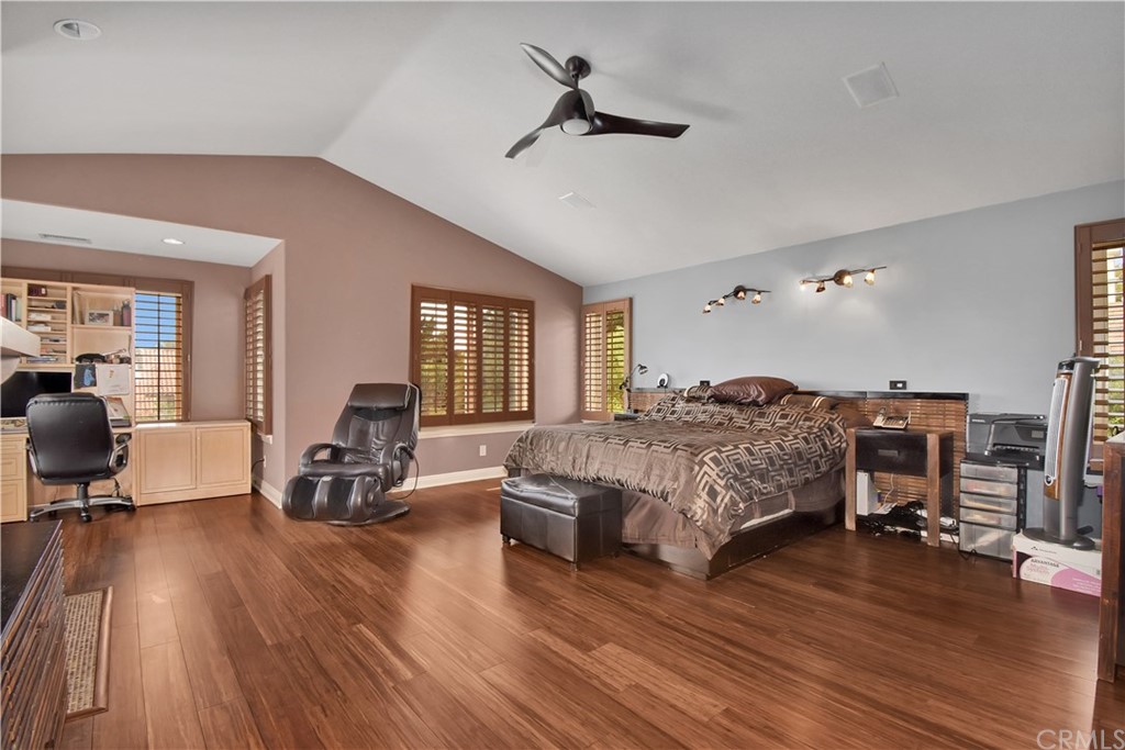 22 Hillcrest Manor Rolling Hills Estates, CA 90274 - Photo 23 of 54 a spacious bedroom with a bed and wooden floor