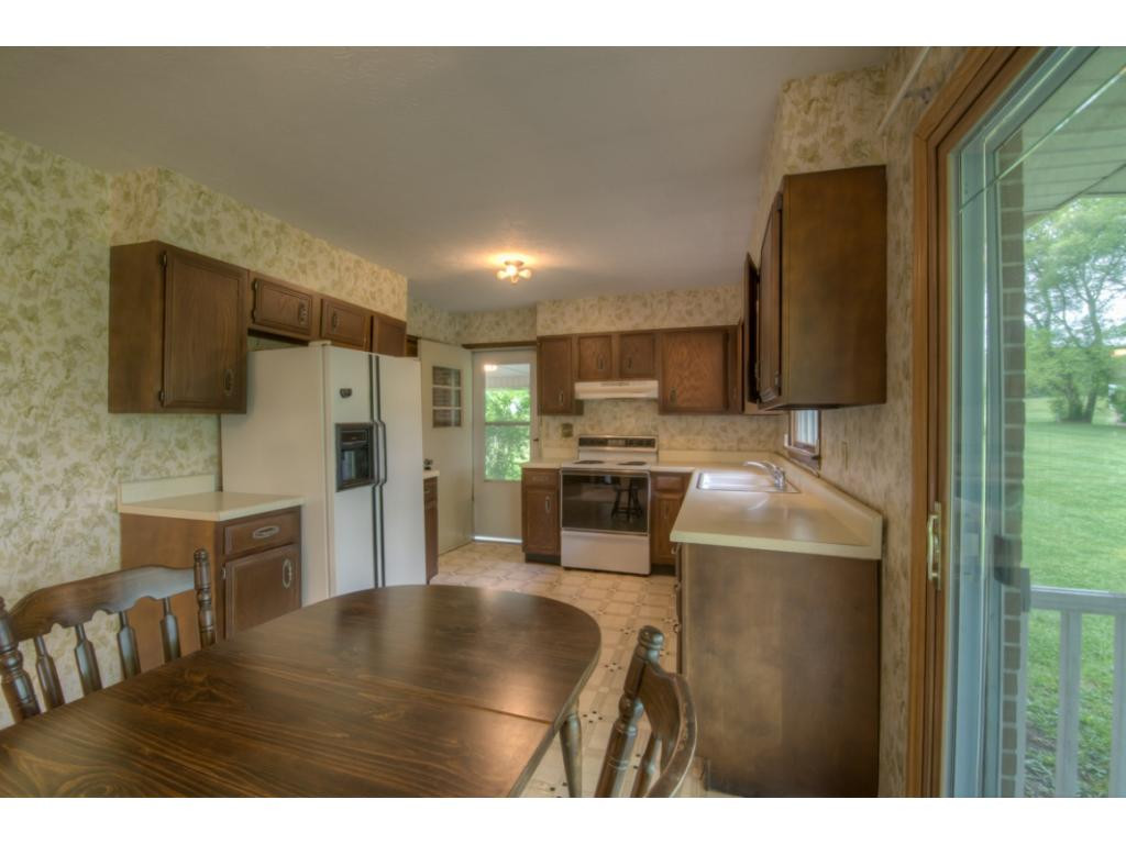 528 Aspen Road Newport, TN 37821 - Photo 6 of 34 Photo 6