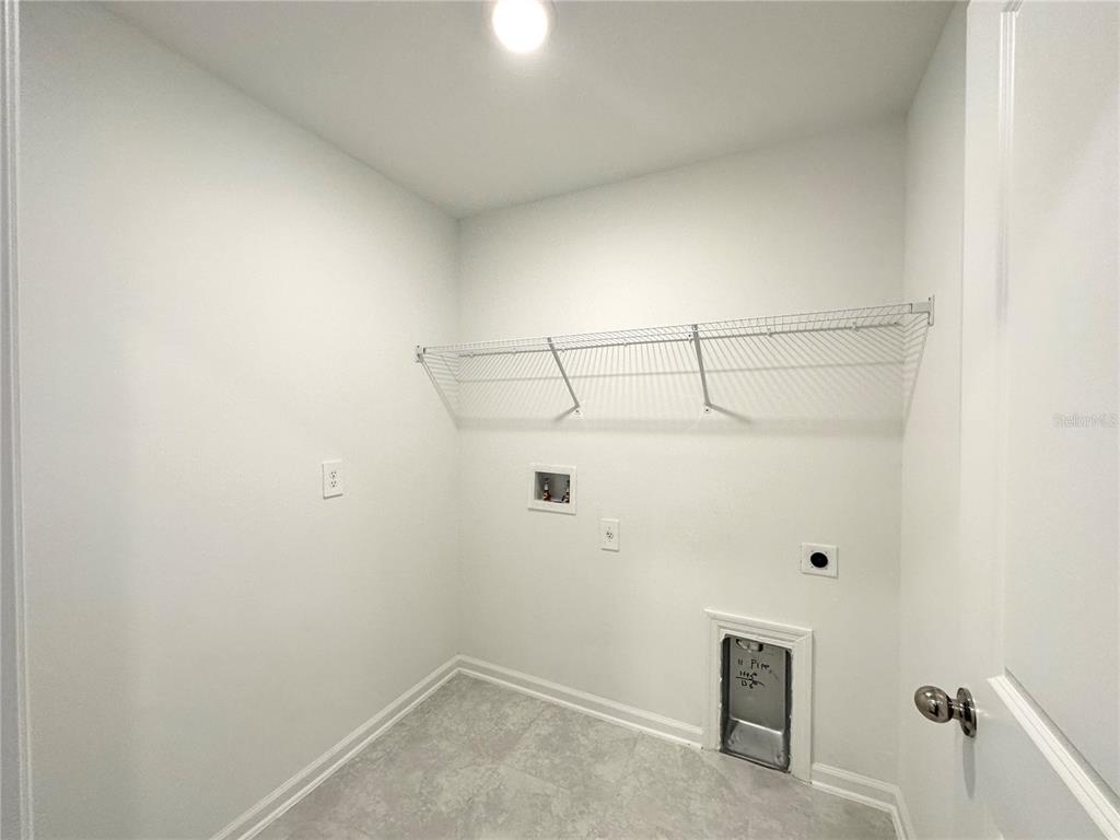 1784 Foreman Road Eagle Lake, FL 33839 - Photo 17 of 24 a view of a small space