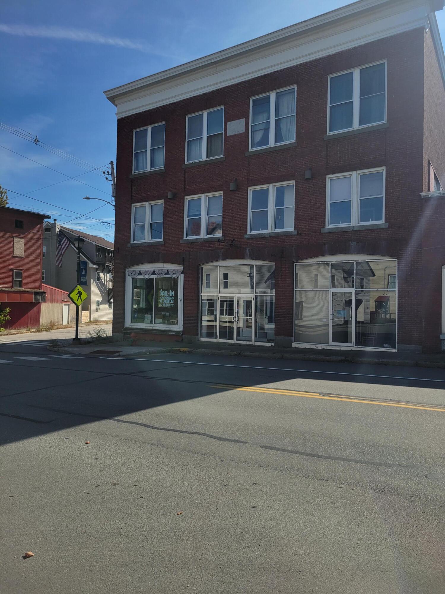 161 Main Street Newport, ME 04953 - Photo 1 of 47 20211012_124809