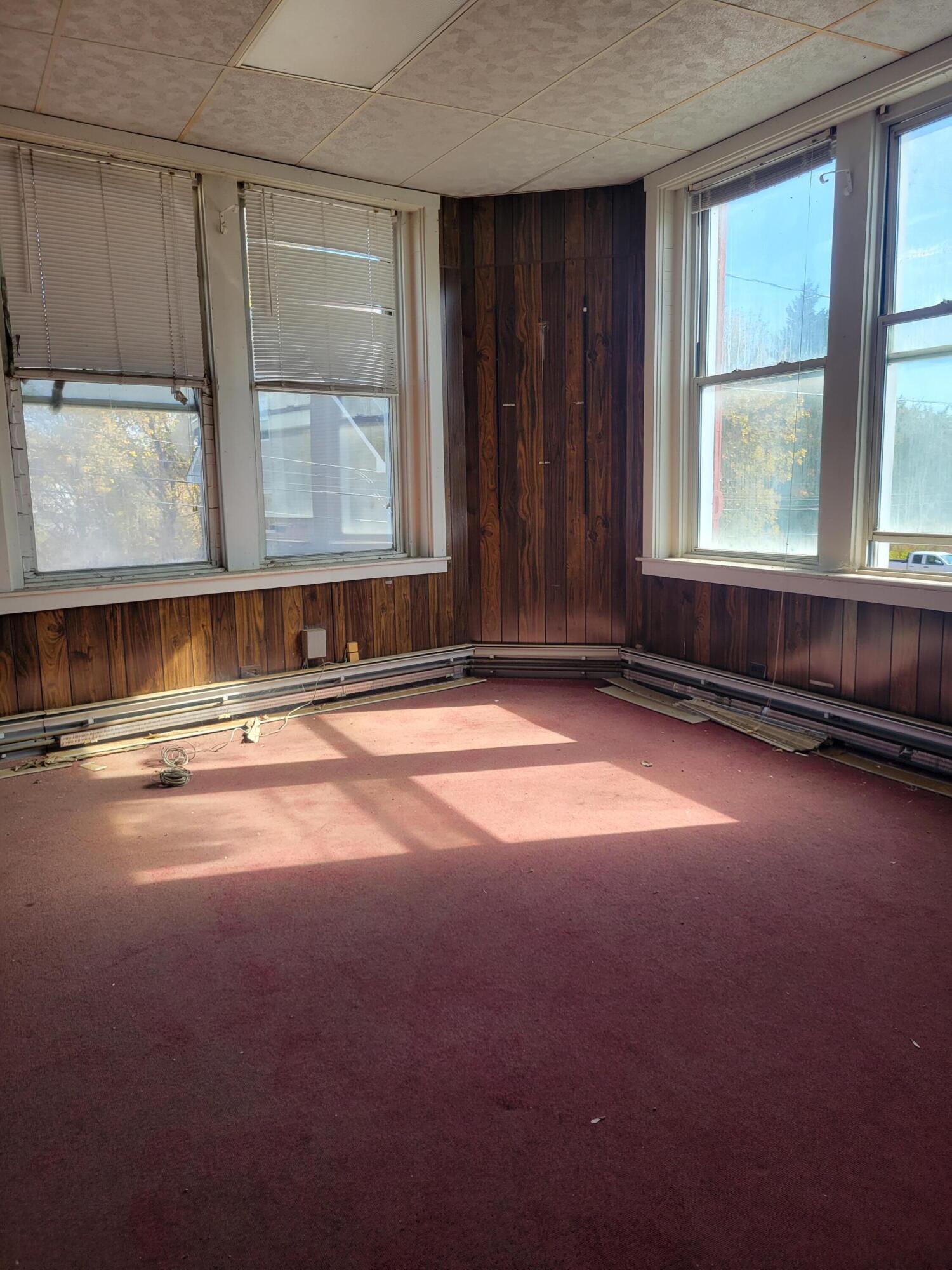 161 Main Street Newport, ME 04953 - Photo 32 of 47 20211012_123943