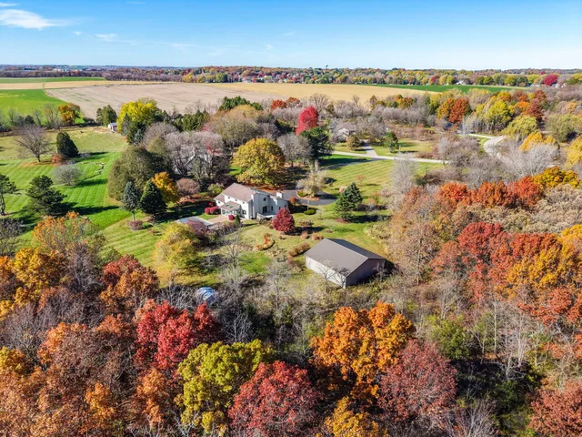 $1,200,000 | 3723 Meadowbrooke Circle, Windsor, WI 53590