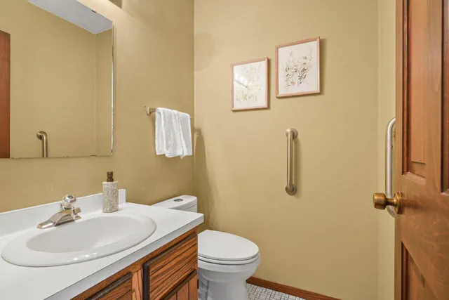 $1,200,000 | 3723 Meadowbrooke Circle, Windsor, WI 53590