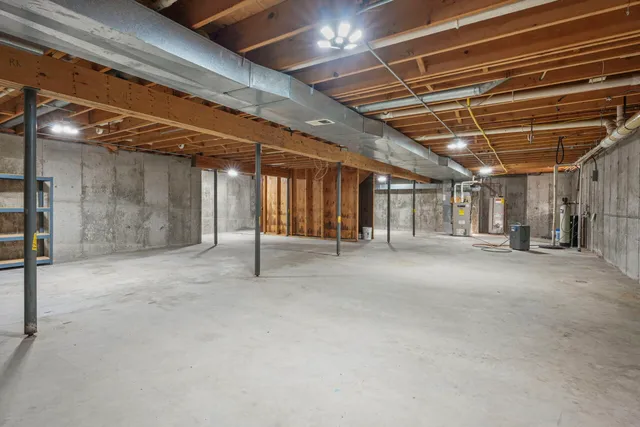 $1,200,000 | 3723 Meadowbrooke Circle, Windsor, WI 53590