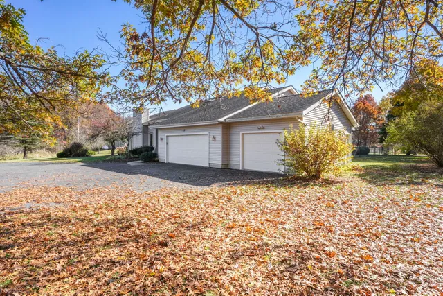 $1,200,000 | 3723 Meadowbrooke Circle, Windsor, WI 53590