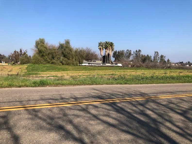 2 Road 35 Madera, CA 93636 - Photo 1 of 4 a view of a big room with a big yard