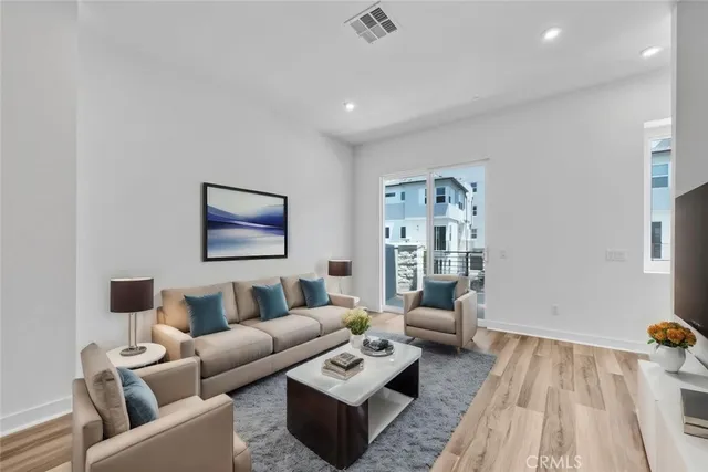 $4,300 | 1122 West Bushell Street, Anaheim, CA 92805