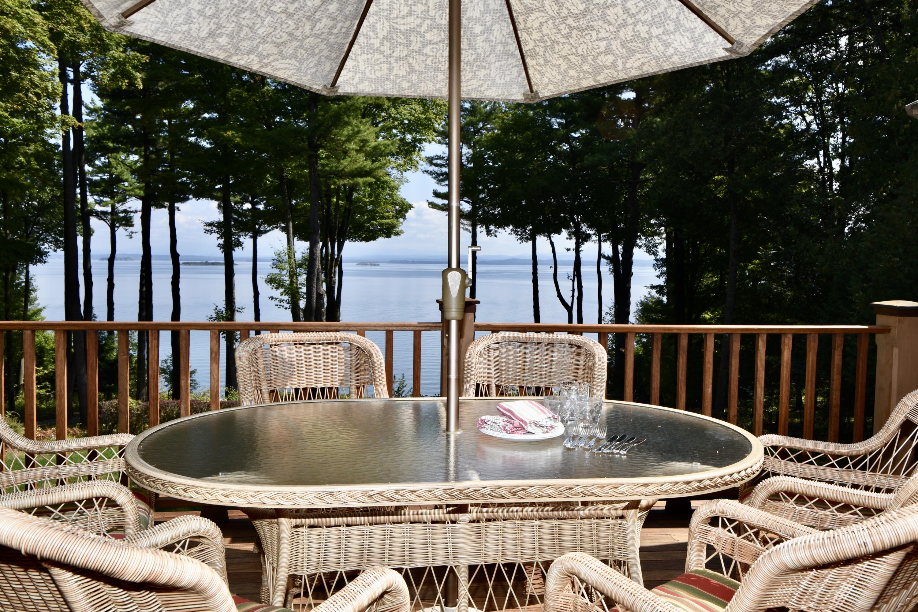 882 Point Road Willsboro, NY 12996 - Photo 10 of 54