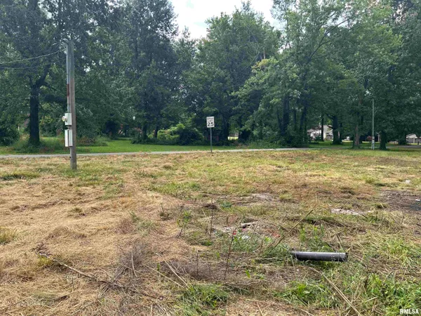 $24,900 | 1207 Gentile Street, Carterville, IL 62918