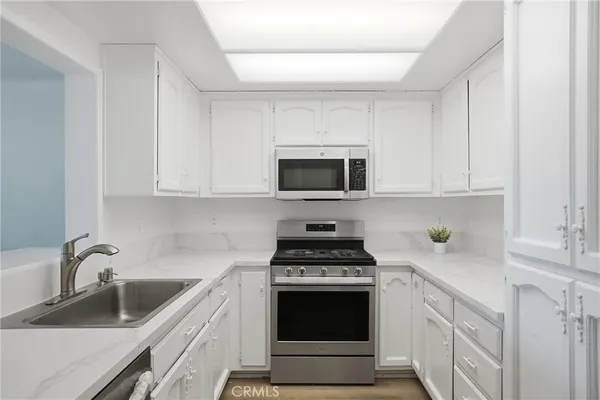 $615,000 | 232 South Elm Street, Arroyo Grande, CA 93420