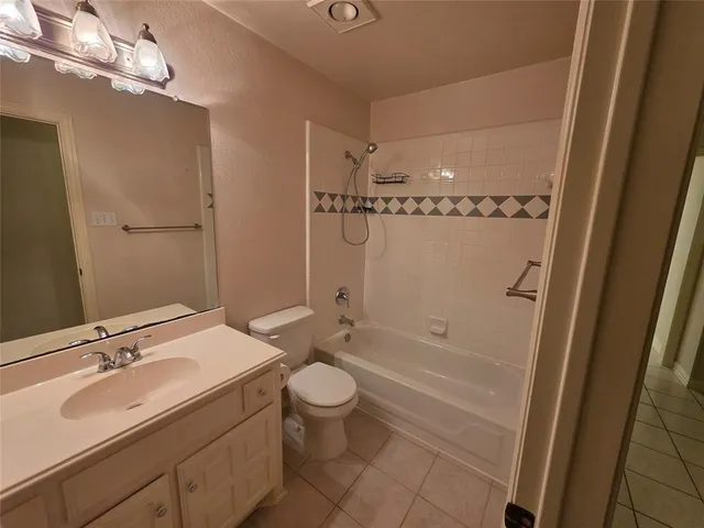 $2,500 | 5302 Lynn Court, Rowlett, TX 75088