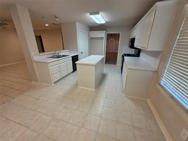 $2,500 | 5302 Lynn Court, Rowlett, TX 75088