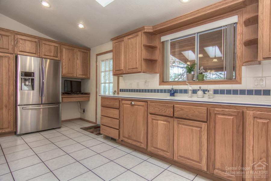 61305 Victory Loop Bend, OR 97702 - Photo 8 of 24 Additional Photo