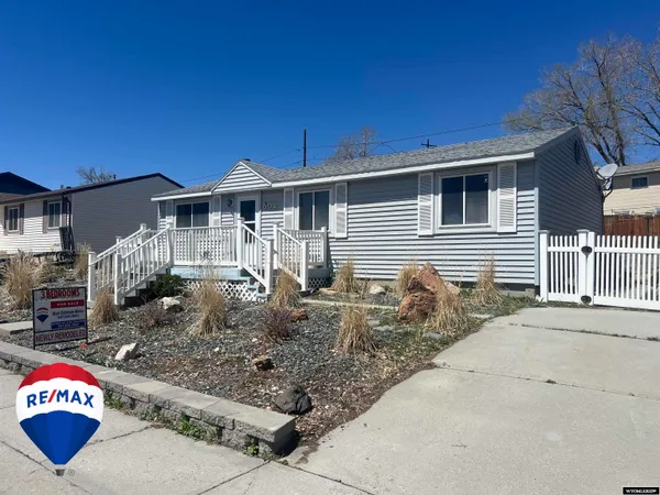 $188,000 | 302 Kinnikinnick Drive, Riverton, WY 82501