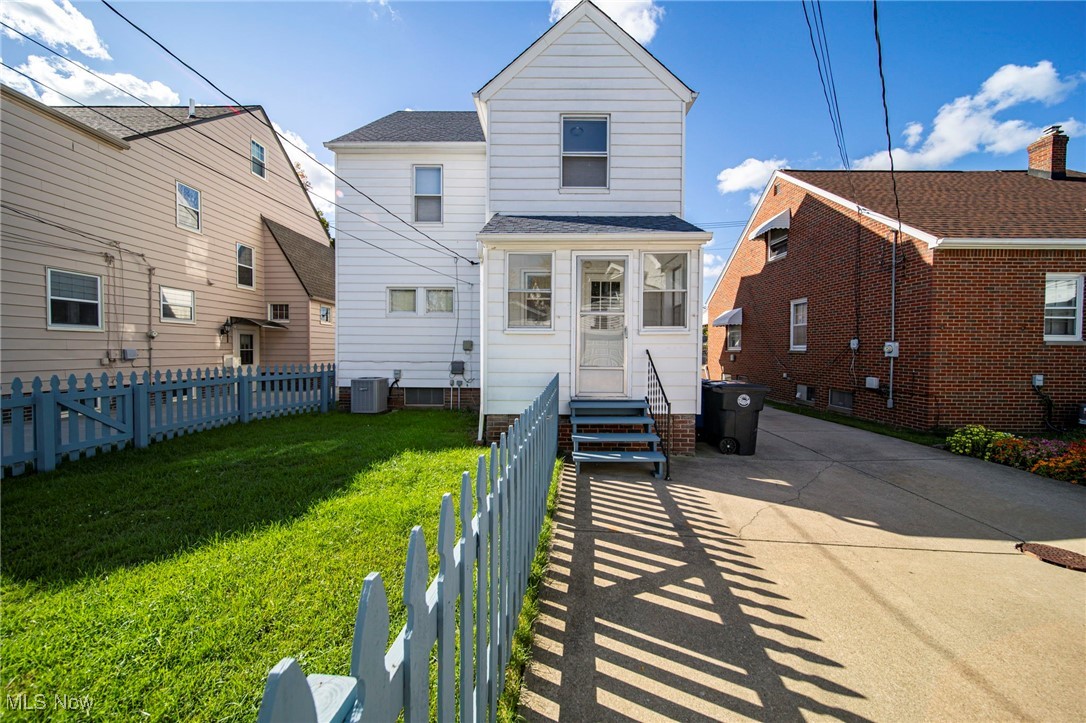 18111 Neff Road Cleveland, OH 44119 - Photo 29 of 44 Gallery Image 29