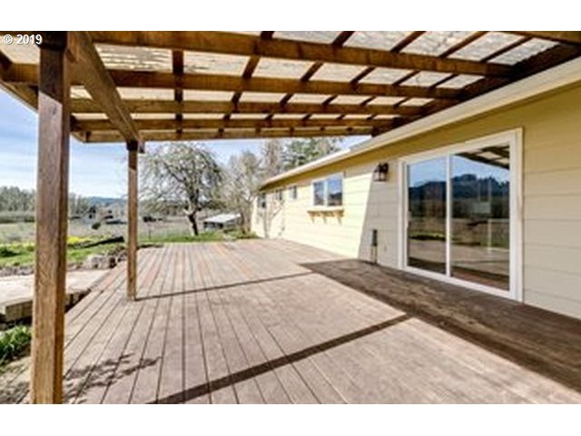 85861 Bailey Hill Road Eugene, OR 97405 - Photo 15 of 17 Gallery Image 15