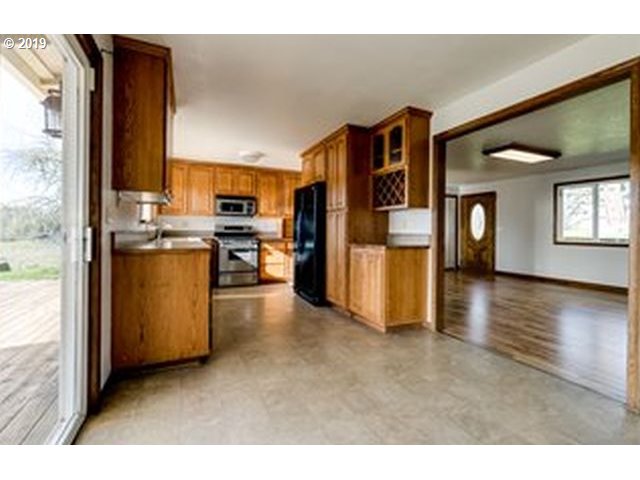 85861 Bailey Hill Road Eugene, OR 97405 - Photo 9 of 17 Gallery Image 9