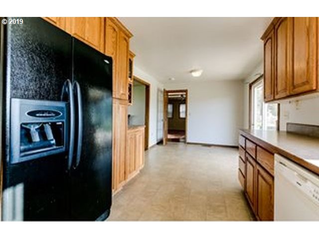 85861 Bailey Hill Road Eugene, OR 97405 - Photo 10 of 17 Gallery Image 10