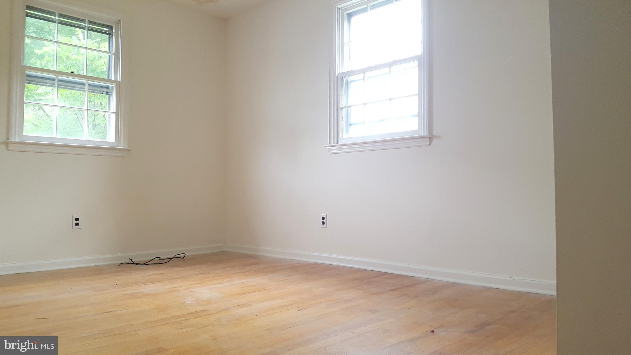 18 Kitty Lane Newark, DE 19713 - Photo 7 of 12