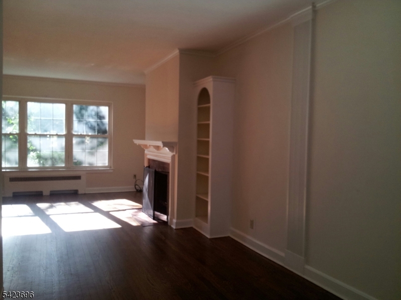 33 Hillside Avenue, Unit 2 Montclair, NJ 07042 - Photo 7 of 21