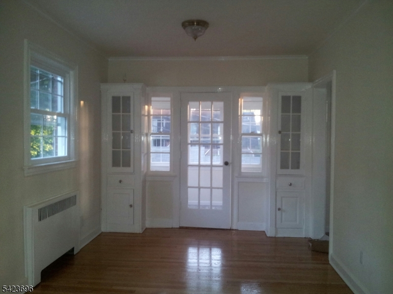 33 Hillside Avenue, Unit 2 Montclair, NJ 07042 - Photo 8 of 21