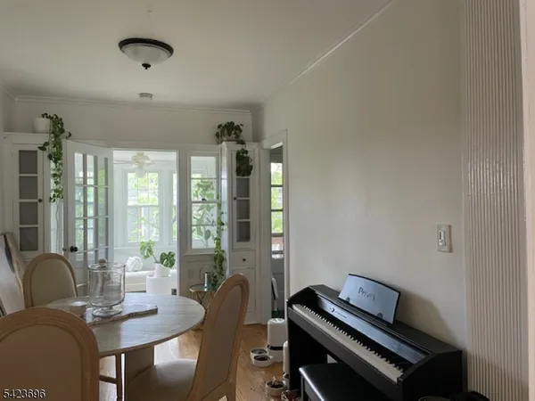 $3,375 | 33 Hillside Avenue, Unit 2, Montclair, NJ 07042