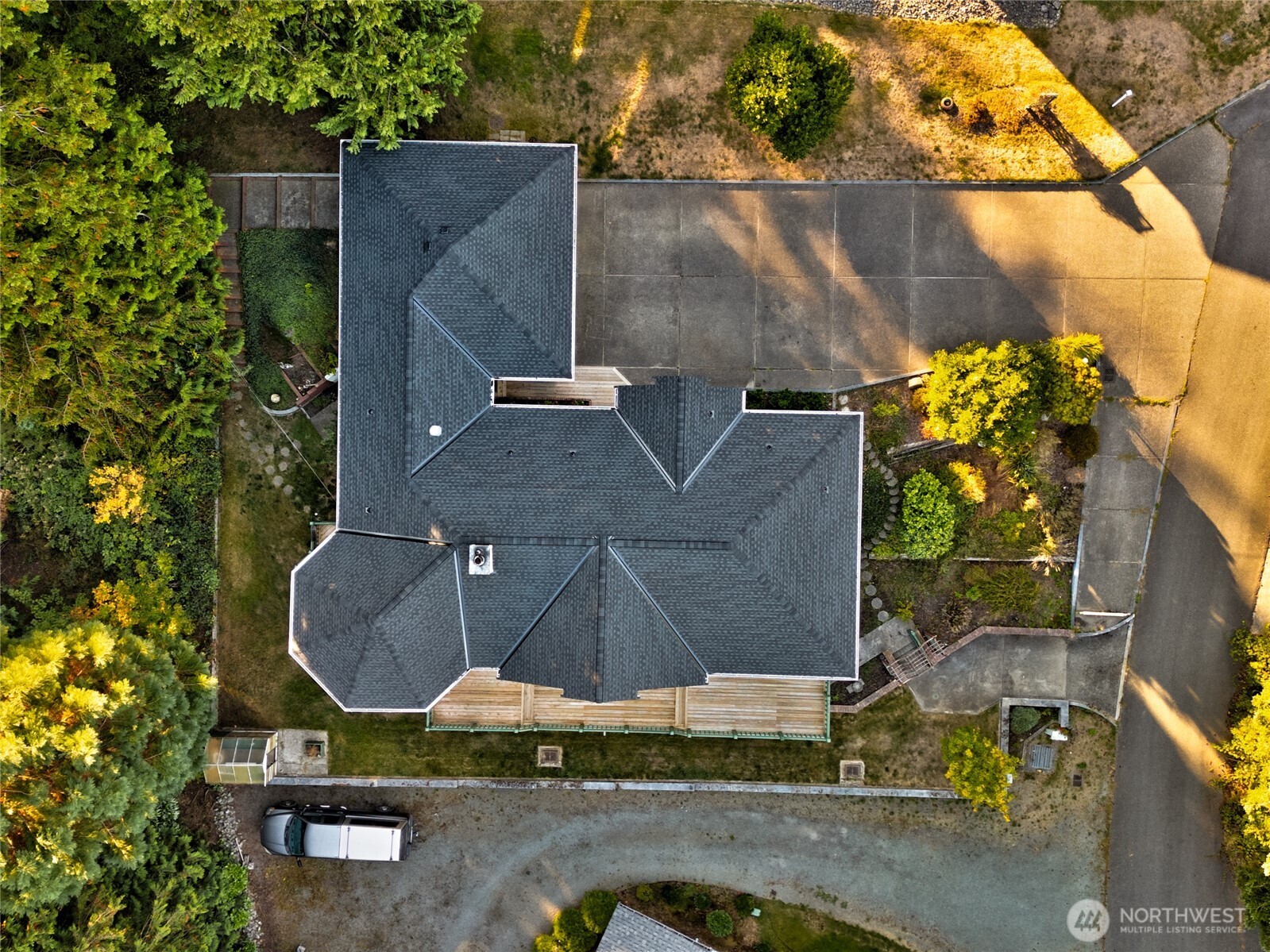 476 Nez Perce Place La Conner, WA 98257 - Photo 30 of 40 an aerial view of a house with a swimming pool