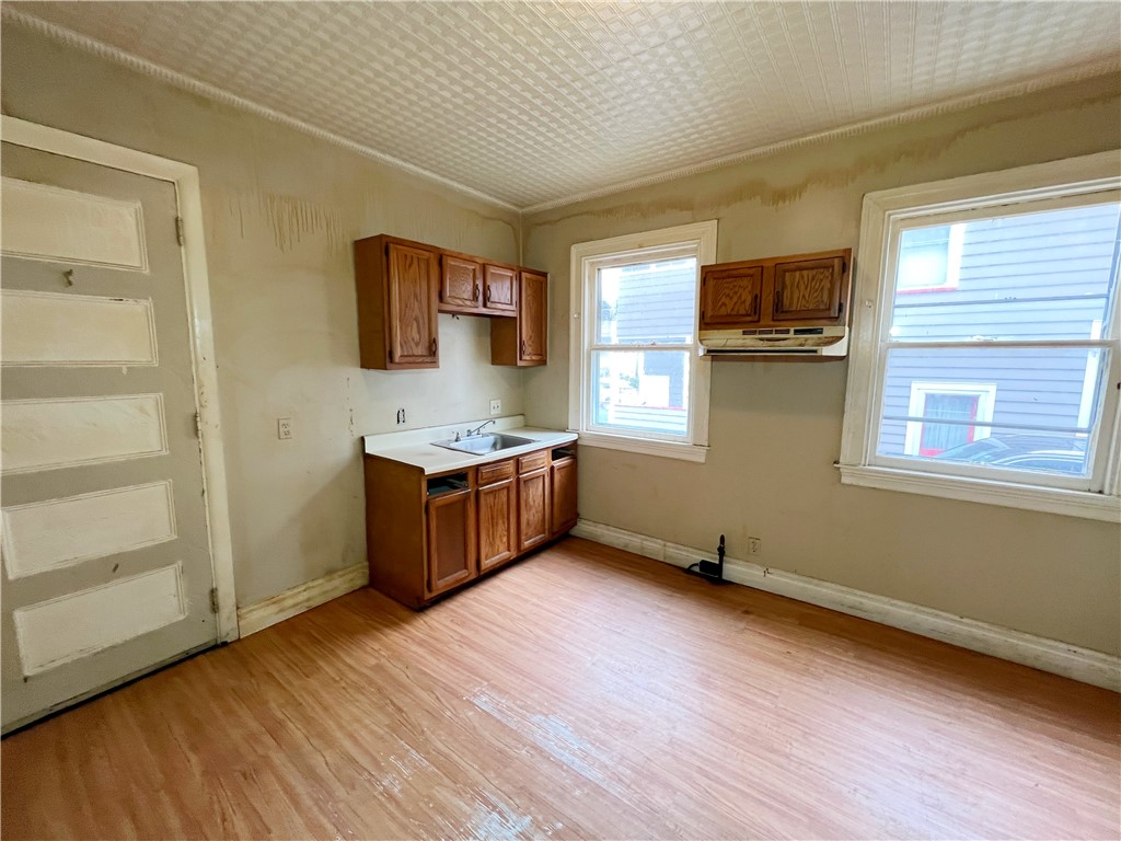 39 Augustine Street Rochester, NY 14613 - Photo 19 of 50