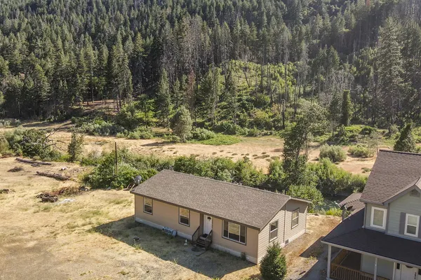$279,000 | 38500 Highway 299, Junction City, CA 96048