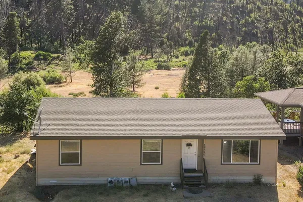$279,000 | 38500 Highway 299, Junction City, CA 96048