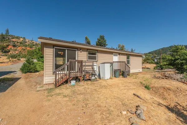 $279,000 | 38500 Highway 299, Junction City, CA 96048