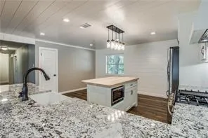 $400,000 | 615 North Lamar Street, Tioga, TX 76271