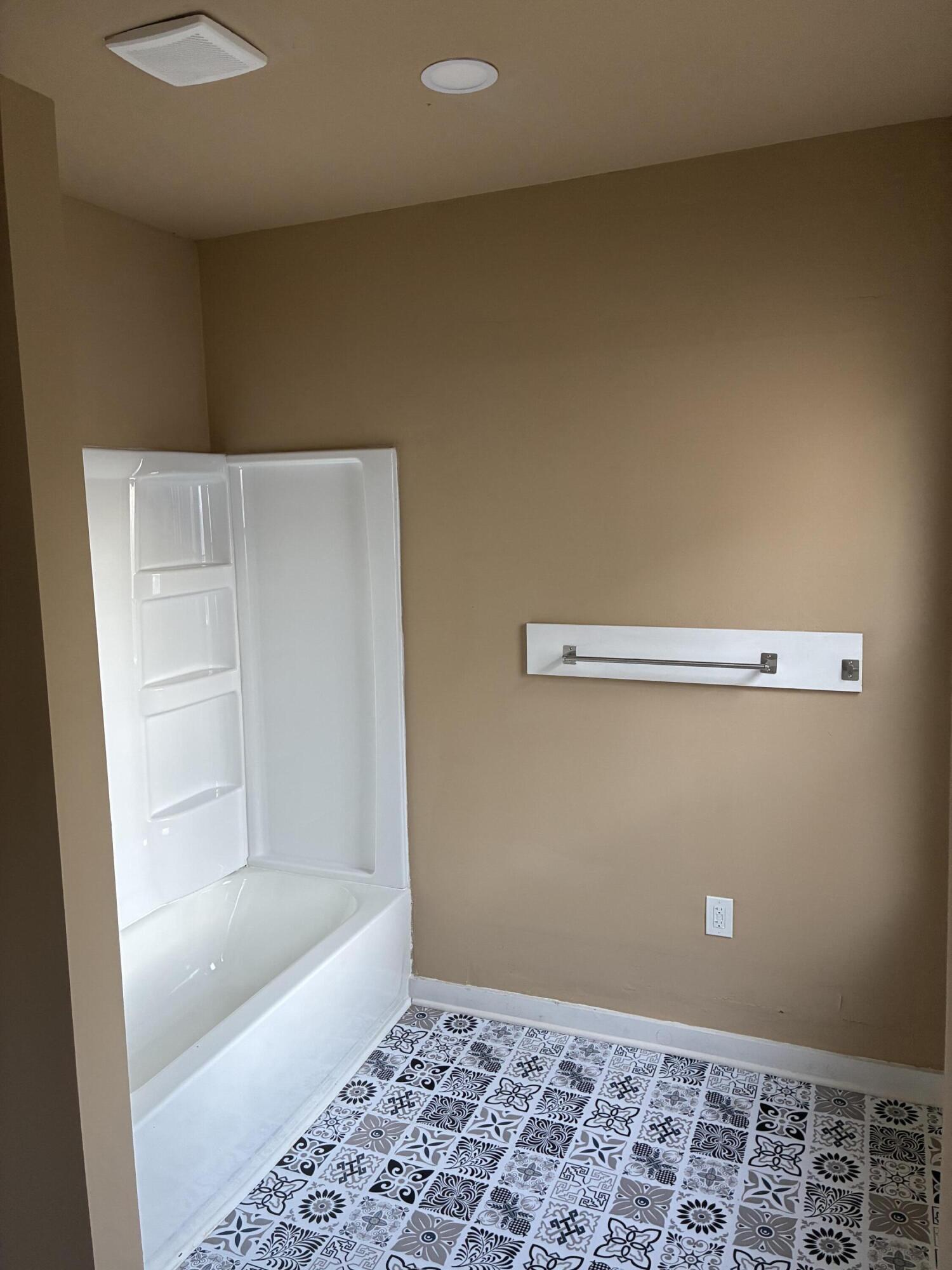 2415 Prospect Street Racine, WI 53404 - Photo 17 of 33 LOWER BATHROOM