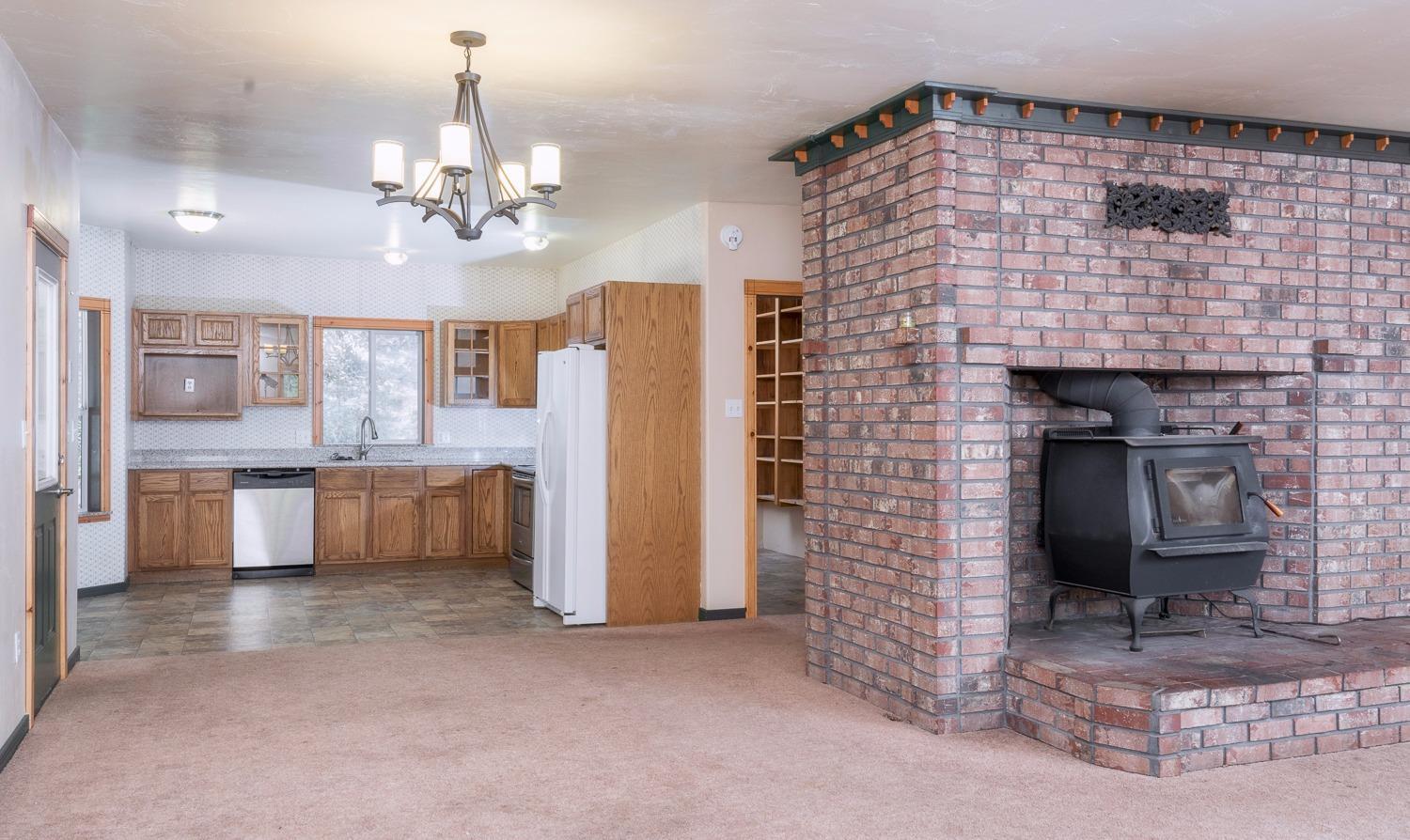 2216 Harbeck Road Grants Pass, OR 97527 - Photo 12 of 22 Additional Photo
