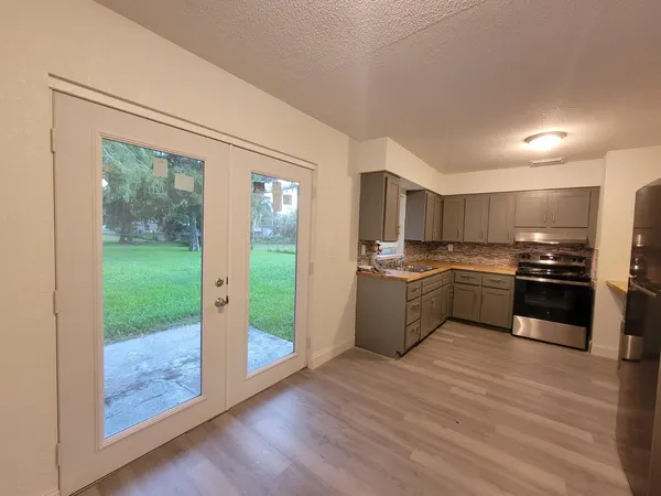 $2,300 | 274 Southeast 14th Avenue, Okeechobee, FL 34974