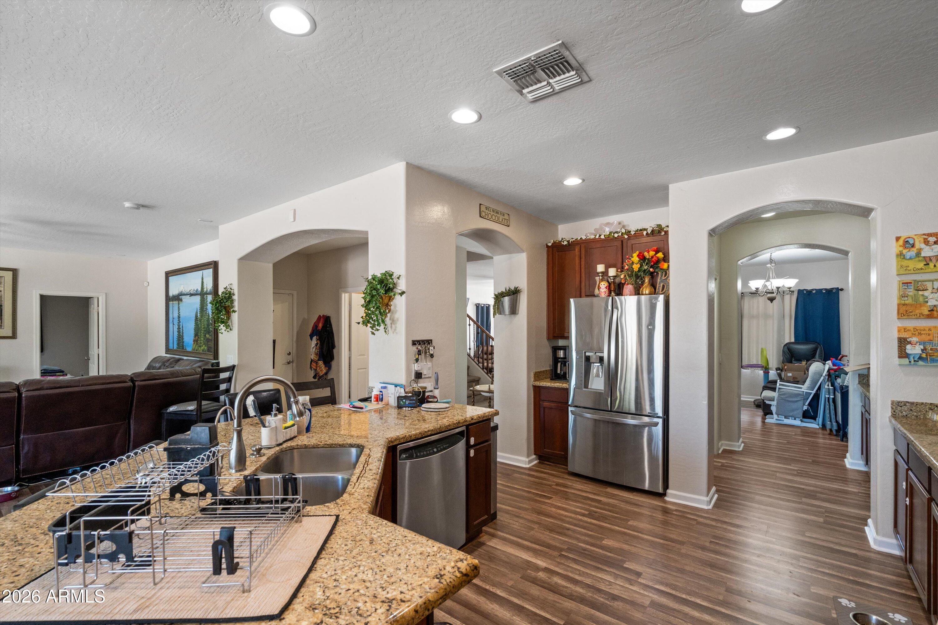 9630 Barley Road Florence, AZ 85132 - Photo 17 of 49 17-Kitchen