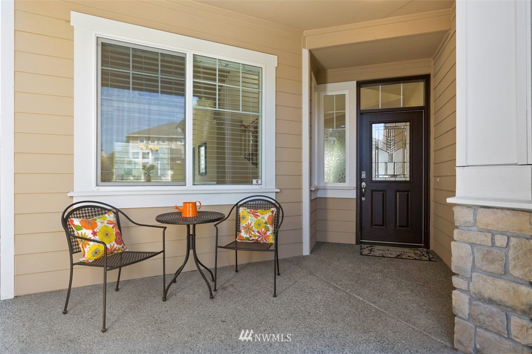 233 Chelan Avenue Northeast Renton, WA 98059 - Photo 2 of 16 an outdoor view of a house and outdoor space