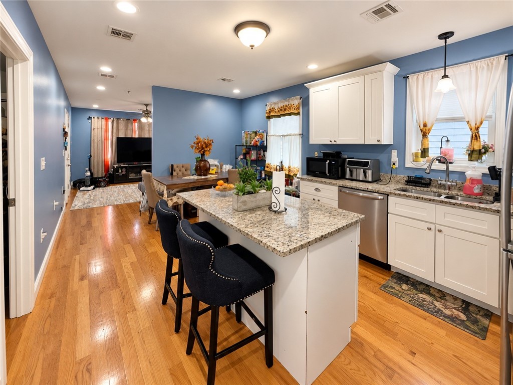 25 Rutland Street Providence, RI 02907 - Photo 13 of 20 Gallery Image 13