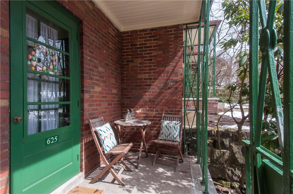 625 Olympia Road Pittsburgh, PA 15211 - Photo 3 of 25 Gallery Image 3