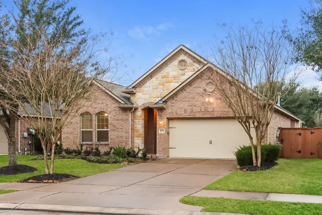 $2,090 | 17711 Browning Trace Lane, Richmond, TX 77407