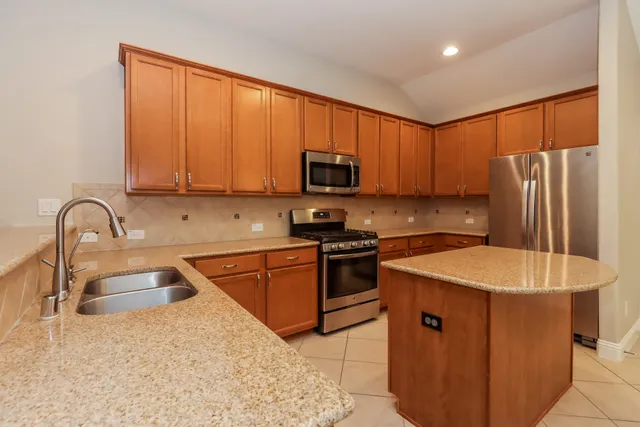 $2,090 | 17711 Browning Trace Lane, Richmond, TX 77407