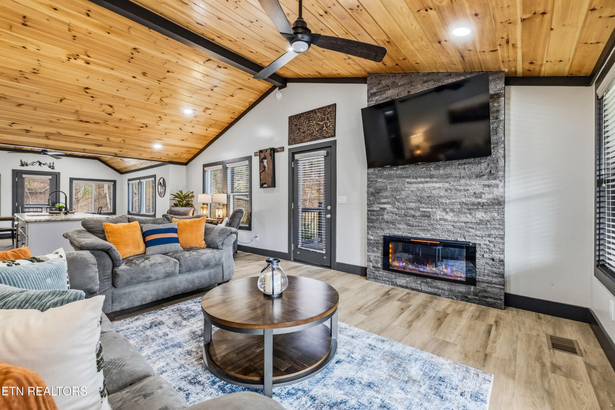 2359 Grassy Branch Road Sevierville, TN 37876 - Photo 21 of 48 Gallery Image 21