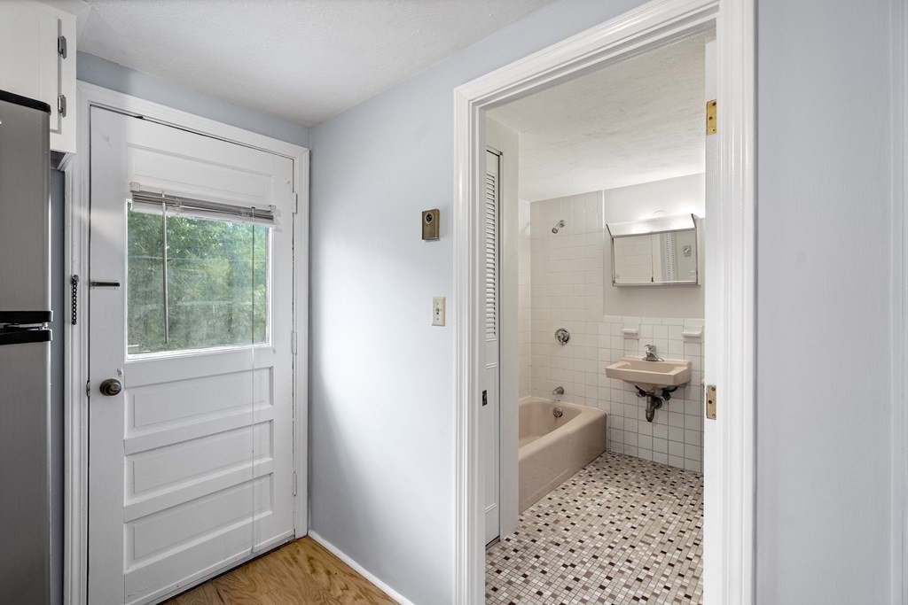7 Wampus Avenue, Unit 15 Acton, MA 01720 - Photo 11 of 30 a bathroom with a toilet